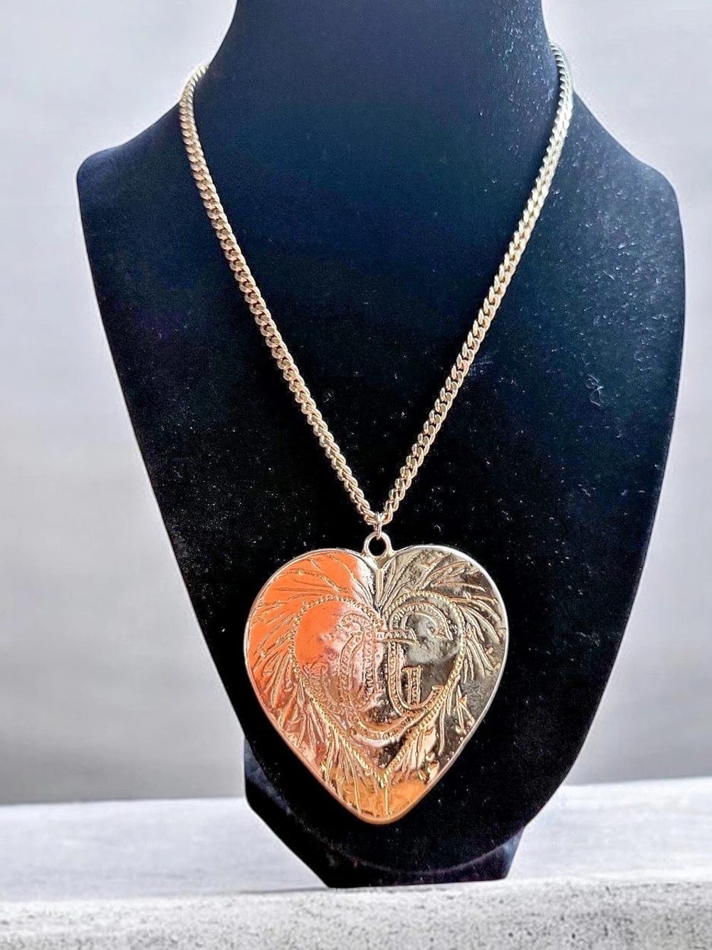Scooter Paris Vintage Large Gold-Tone Heart Pendant Necklace - Double Phoenix Cr